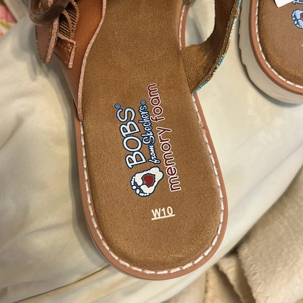 New with tags Bobs size w10 sandals - Picture 2 of 5
